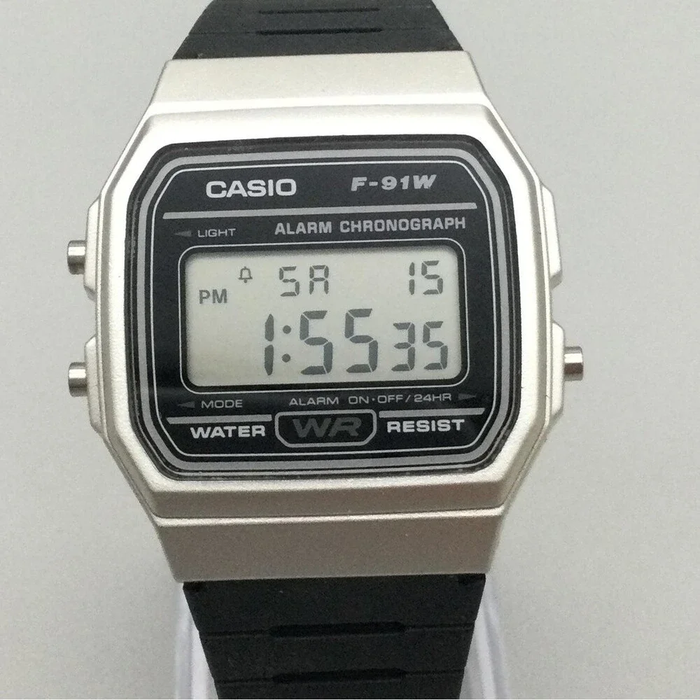 Casio 593 F-91W Mens Watch 33mm Silver Tone Black Resin Digital Alarm Chronoo